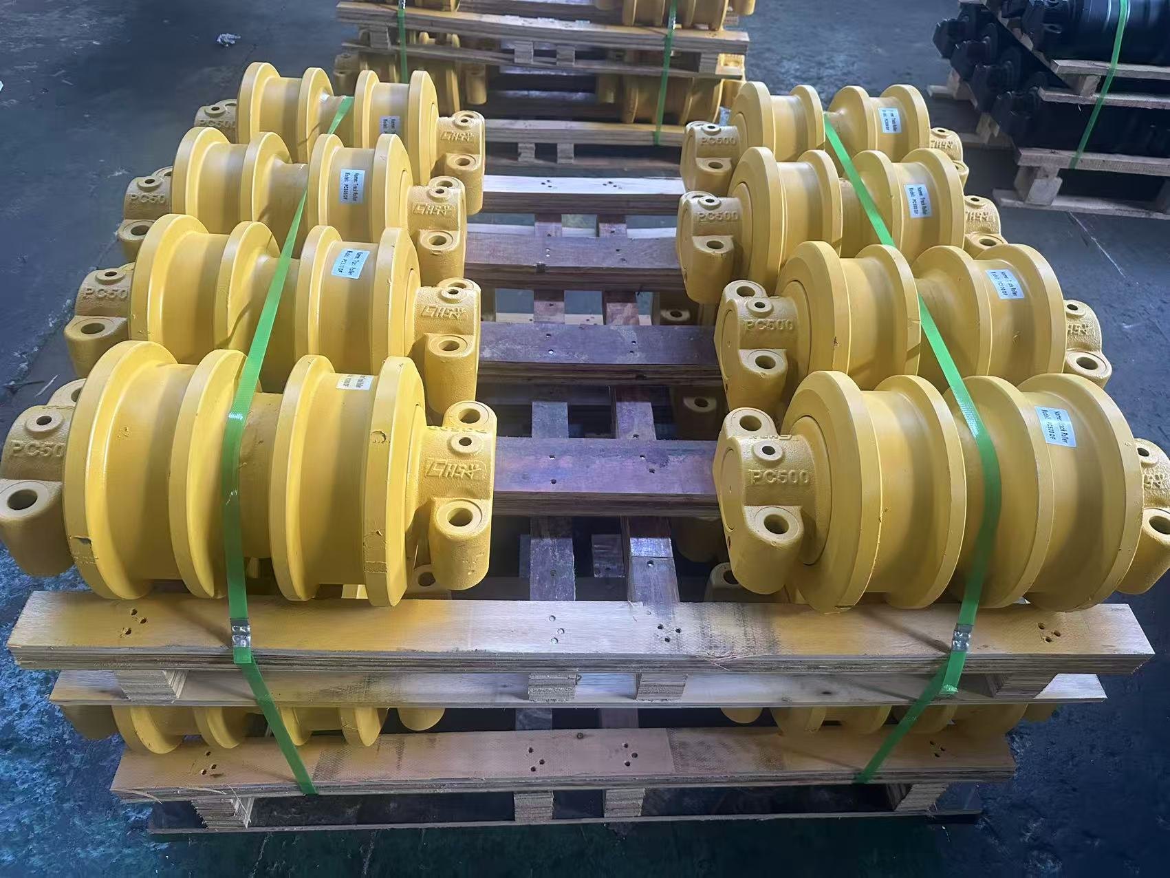 D6R Track Roller